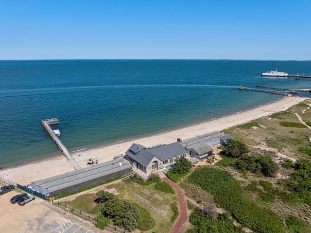 150 East Chop Dr, Oak Bluffs, MA 02557
