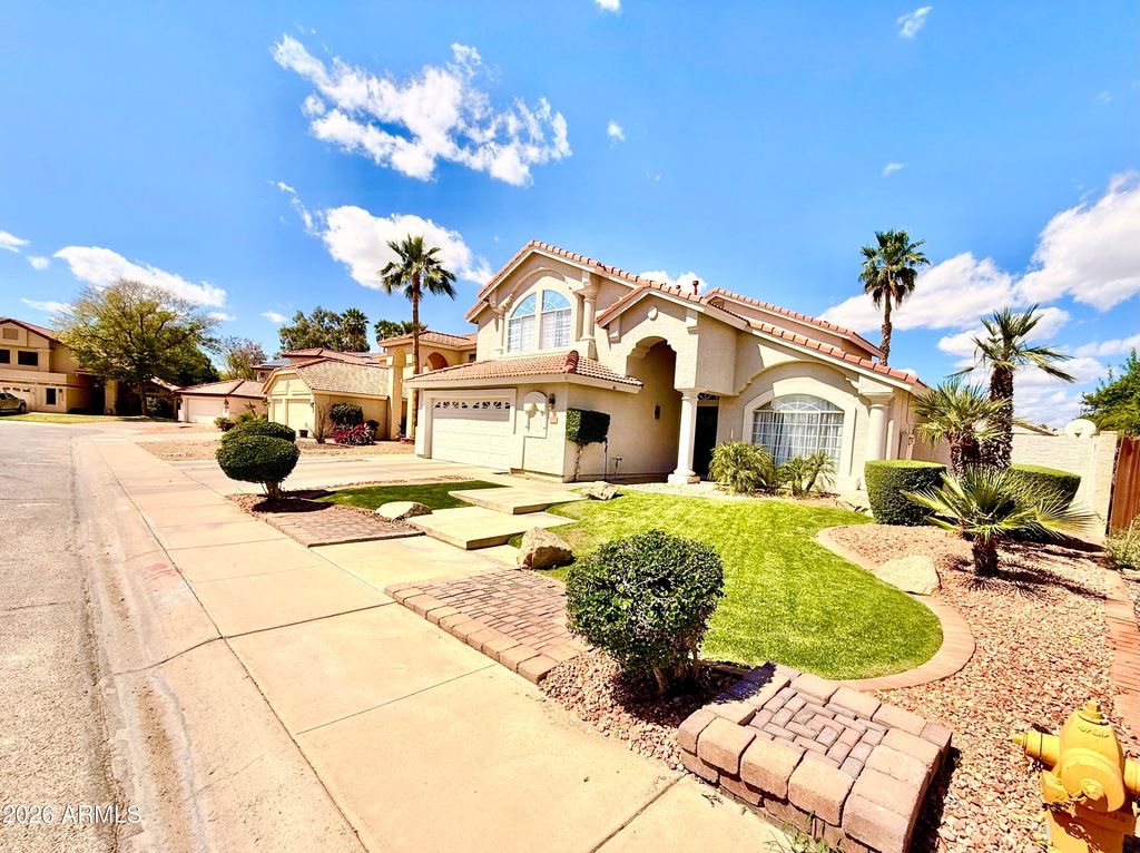 11410 W ROSEWOOD Drive, Avondale, AZ 85392 — photo 2