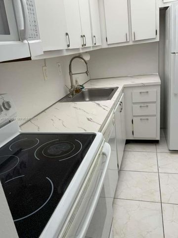 3701 N Country Club Dr 2204, Aventura, FL 33180