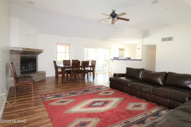 1715 S Bristol Avenue, Tucson, AZ 85713