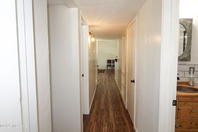 1715 S Bristol Avenue, Tucson, AZ 85713