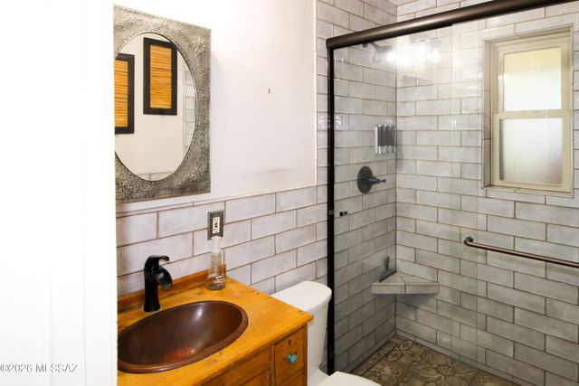 1715 S Bristol Avenue, Tucson, AZ 85713