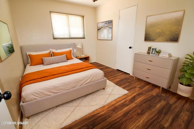 1715 S Bristol Avenue, Tucson, AZ 85713