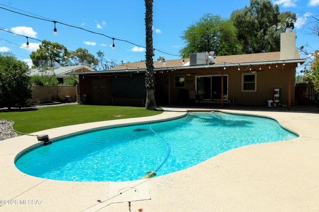 1715 S Bristol Avenue, Tucson, AZ 85713