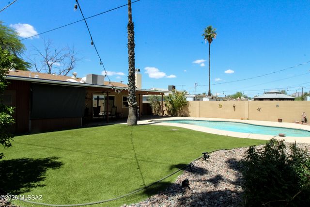 1715 S Bristol Avenue, Tucson, AZ 85713