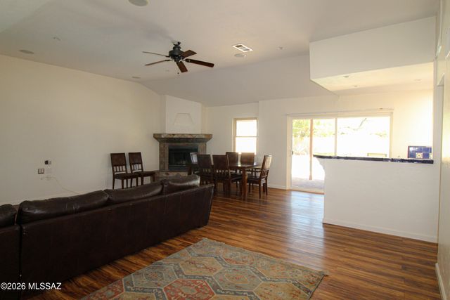 1715 S Bristol Avenue, Tucson, AZ 85713