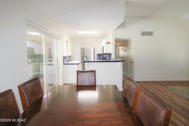 1715 S Bristol Avenue, Tucson, AZ 85713