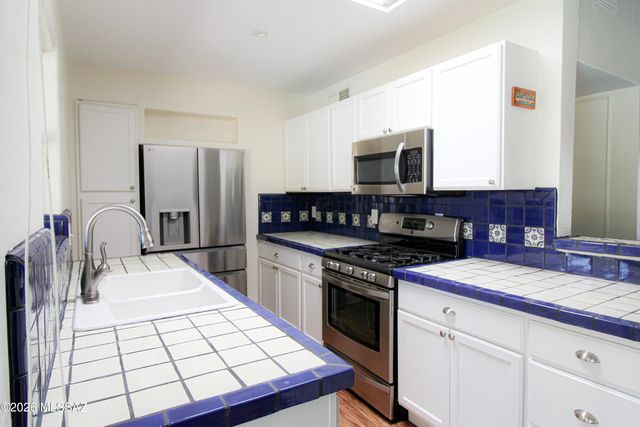 1715 S Bristol Avenue, Tucson, AZ 85713