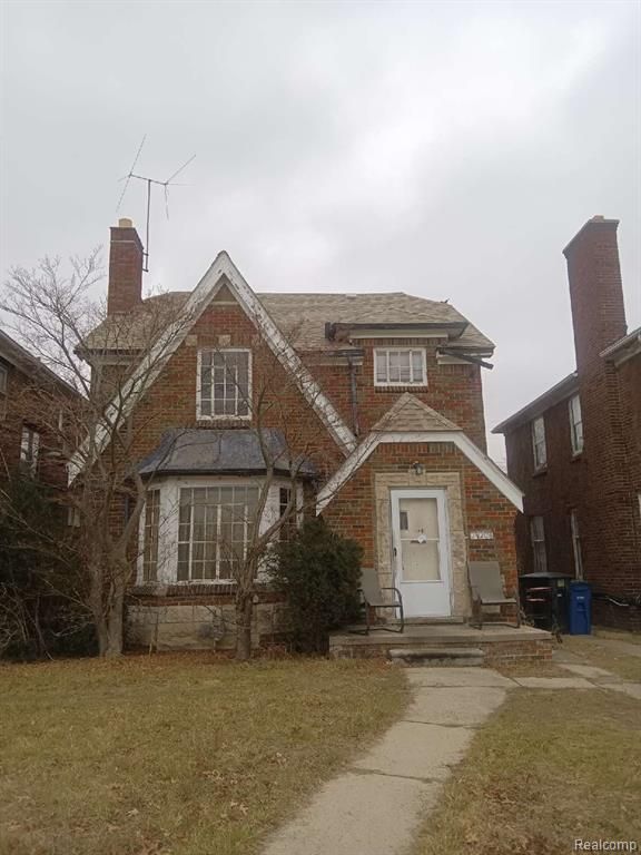 19206 Pennington Drive, Detroit, MI 48221