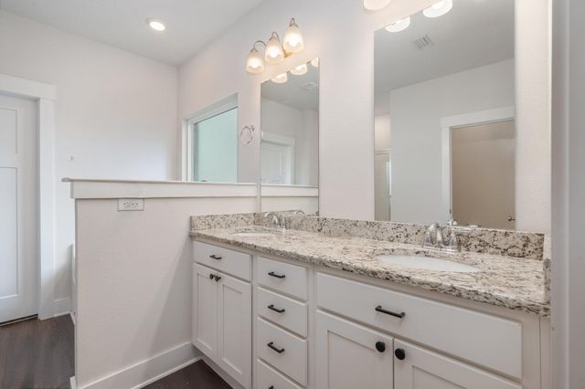 1126 Valor Walk Walk, Crestview, FL 32539