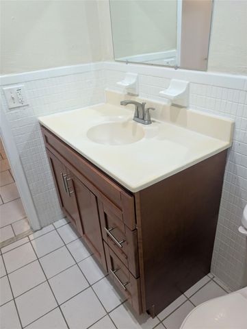 5820 NW 17th Pl 206, Sunrise, FL 33313