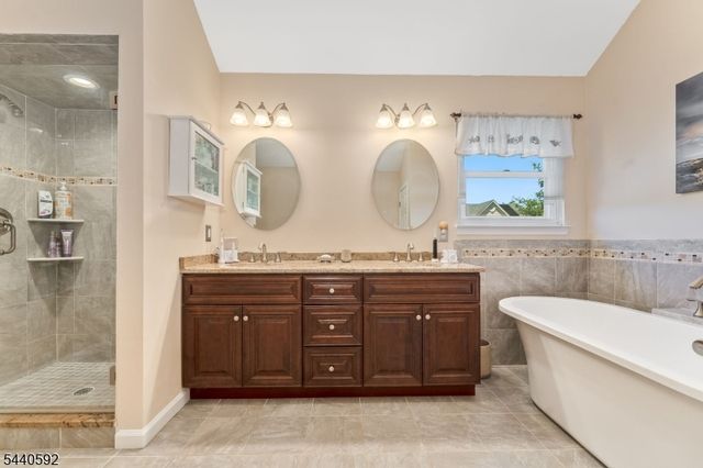 2 Craft Farm Drive, Bridgewater Twp., NJ 08807