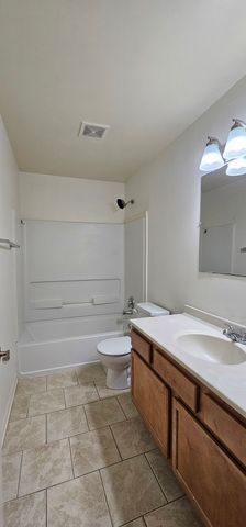 833 Village Quarter Road TH-C, West Dundee, IL 60118