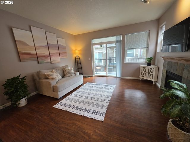 10532 Ne CEDAR FALLS Loop, Hillsboro, OR 97006