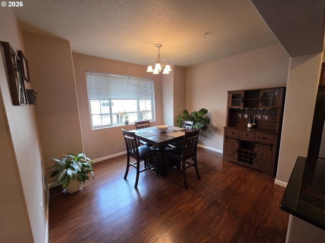 10532 Ne CEDAR FALLS Loop, Hillsboro, OR 97006