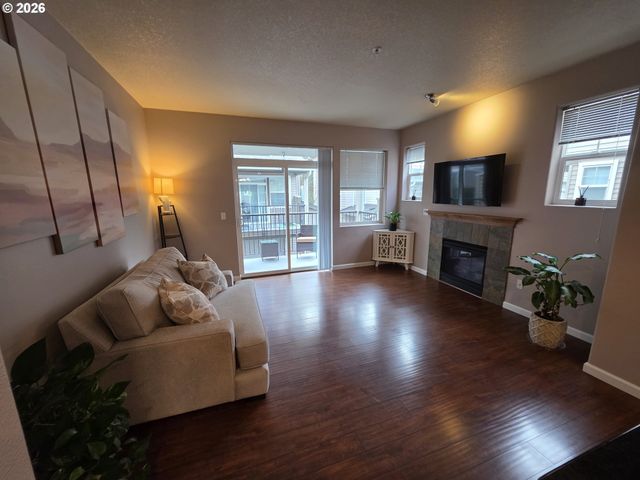 10532 Ne CEDAR FALLS Loop, Hillsboro, OR 97006