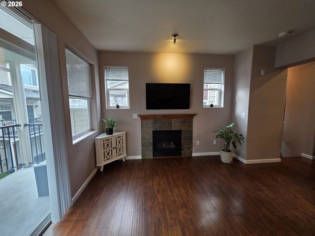 10532 Ne CEDAR FALLS Loop, Hillsboro, OR 97006