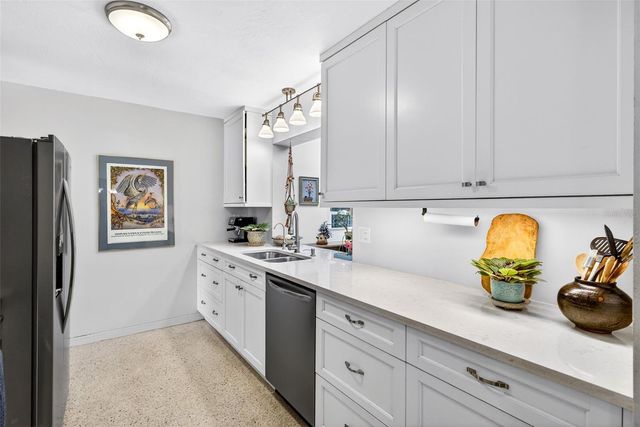 6019 8TH AVENUE N, St Petersburg, FL 33710