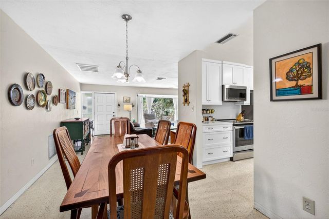 6019 8TH AVENUE N, St Petersburg, FL 33710