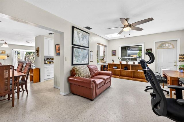 6019 8TH AVENUE N, St Petersburg, FL 33710