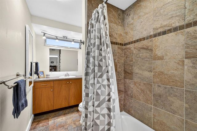 6019 8TH AVENUE N, St Petersburg, FL 33710