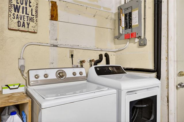 6019 8TH AVENUE N, St Petersburg, FL 33710