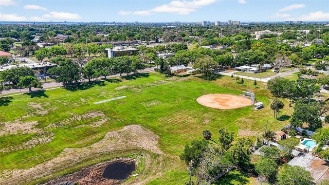 6019 8TH AVENUE N, St Petersburg, FL 33710