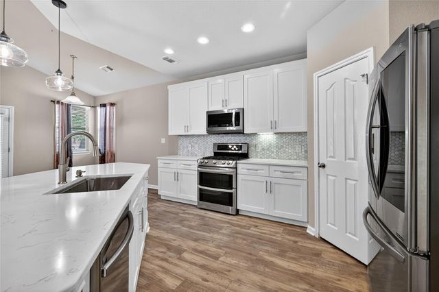 15512 Interlachen DR, Austin, TX 78717