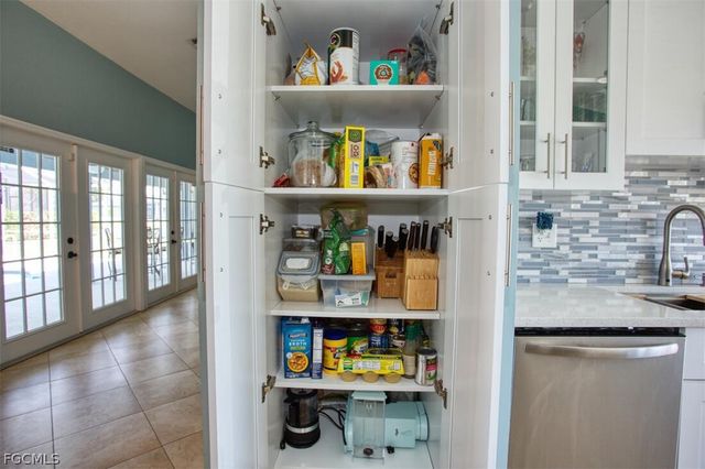 3531 SW 5th ST, Cape Coral, FL 33991