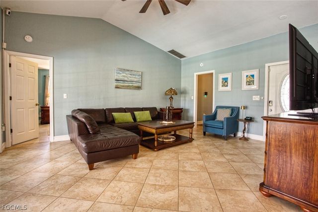 3531 SW 5th ST, Cape Coral, FL 33991