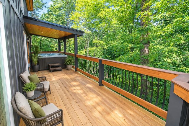 1308 North Oak Ct, Sevierville, TN 37876