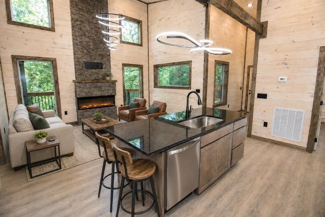 1308 North Oak Ct, Sevierville, TN 37876