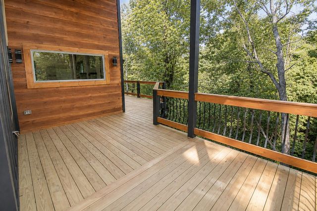 1308 North Oak Ct, Sevierville, TN 37876