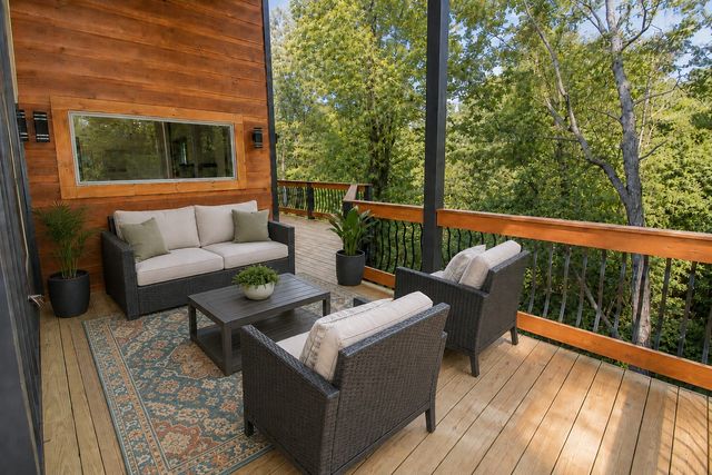 1308 North Oak Ct, Sevierville, TN 37876