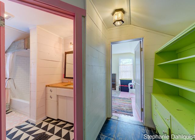 1922 Oak Avenue, North Muskegon, MI 49445