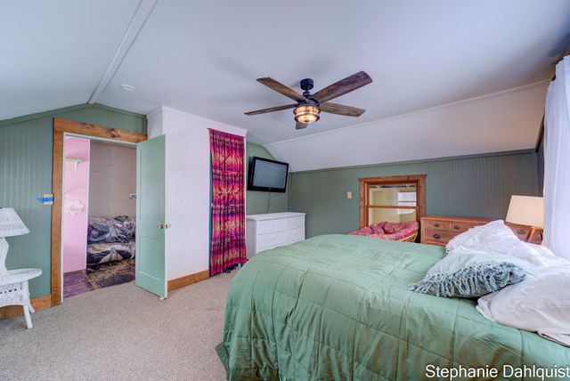 1922 Oak Avenue, North Muskegon, MI 49445