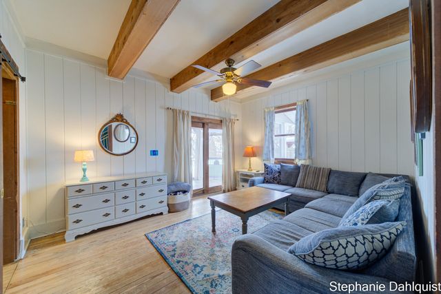 1922 Oak Avenue, North Muskegon, MI 49445