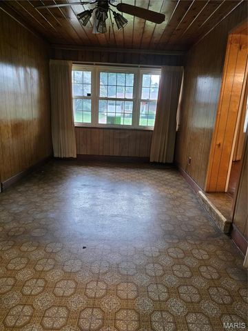 1200 Ensley Drive, Bellefontaine Nghbrs, MO 63137