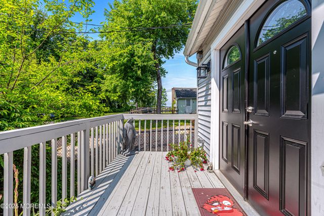 76 Woodland Drive, Keyport, NJ 07735