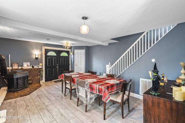 76 Woodland Drive, Keyport, NJ 07735