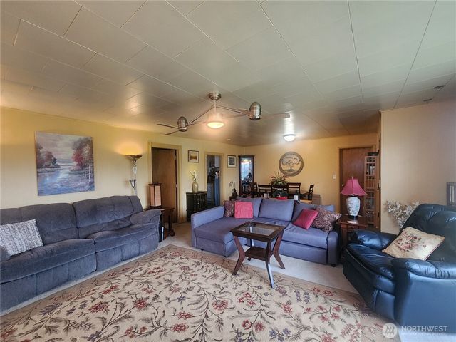 117 J Street, Cosmopolis, WA 98537