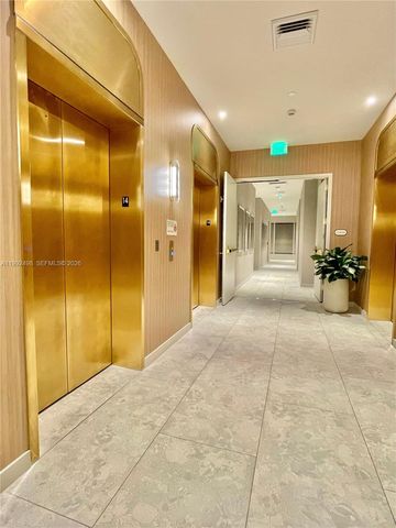 77 SE 5th Street 2204, Miami, FL 33131