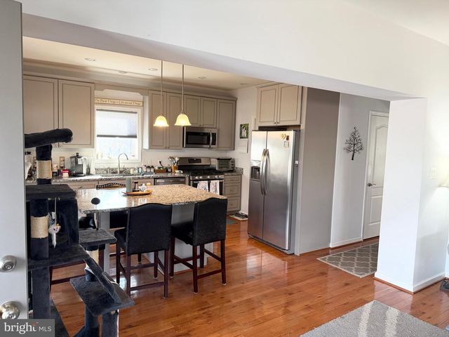 1251 LINDEN AVE, Halethorpe, MD 21227