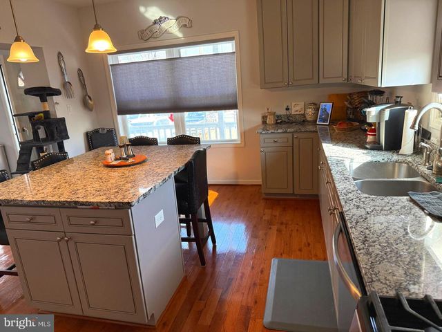 1251 LINDEN AVE, Halethorpe, MD 21227