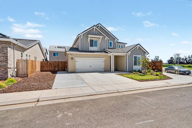 4178 Clavel Avenue, Clovis, CA 93619