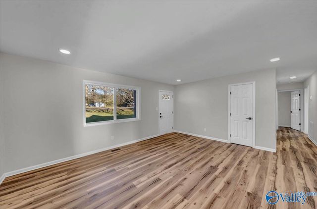 167 W Highlander Road, Harvest, AL 35749