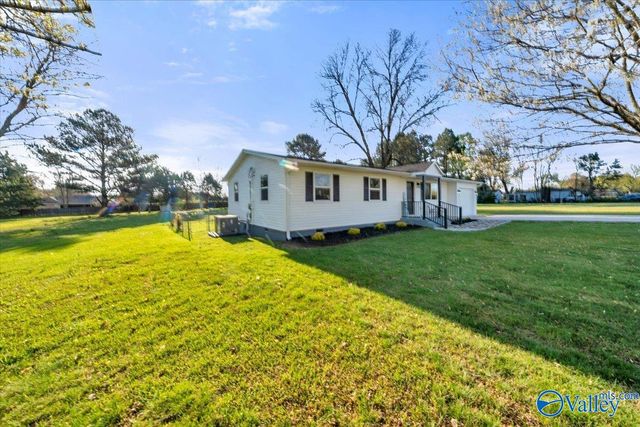 167 W Highlander Road, Harvest, AL 35749