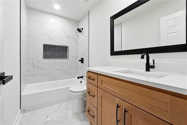 2348 Marneil NE Drive, Marietta, GA 30062