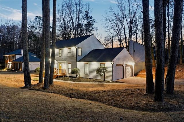 2348 Marneil NE Drive, Marietta, GA 30062