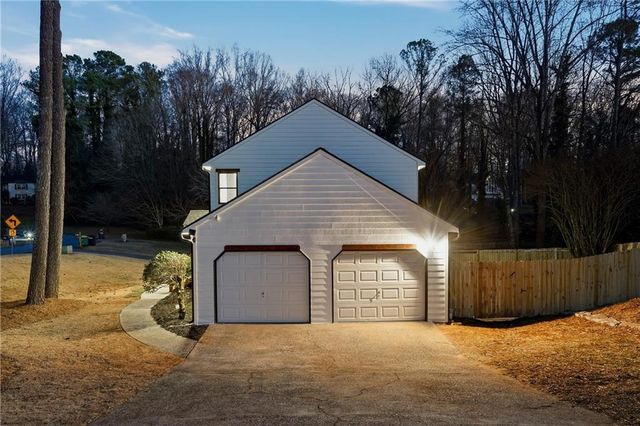 2348 Marneil NE Drive, Marietta, GA 30062